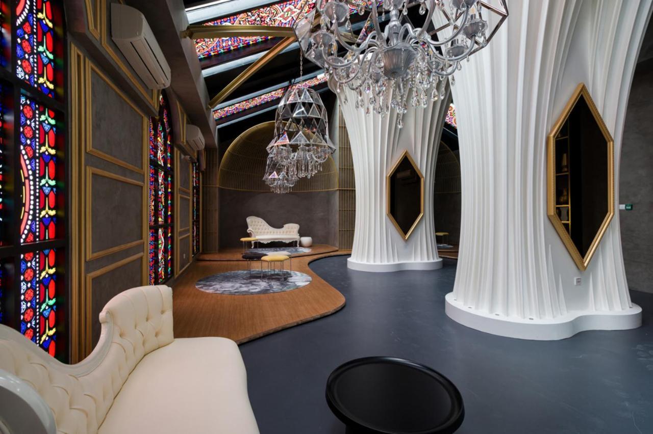 Апарт готель Arte Mont Kiara Куала-Лумпур Екстер'єр фото The interior of the nightclub